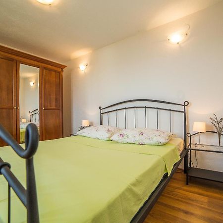 Apartments Maja Dugi Rat Luaran gambar