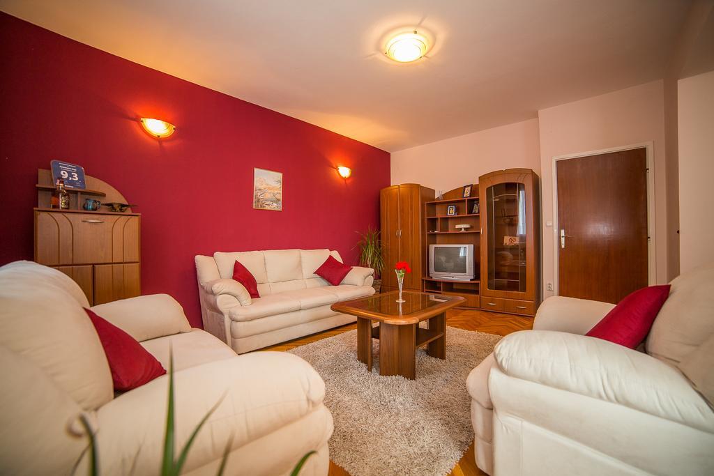 Apartments Maja Dugi Rat Luaran gambar
