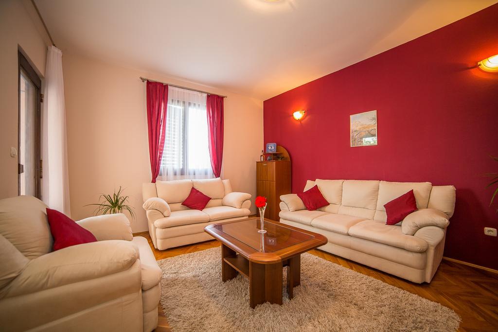 Apartments Maja Dugi Rat Luaran gambar