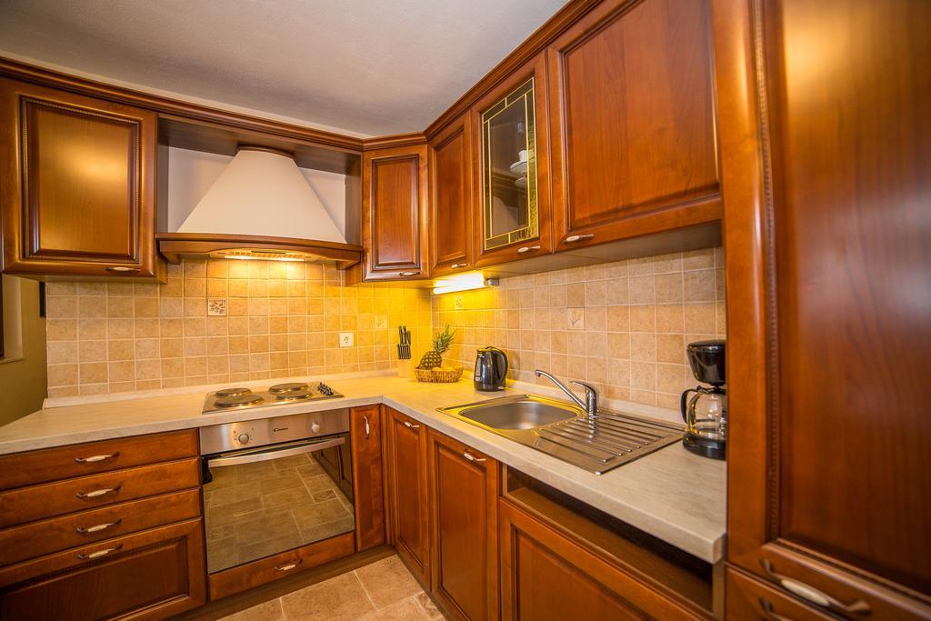 Apartments Maja Dugi Rat Luaran gambar