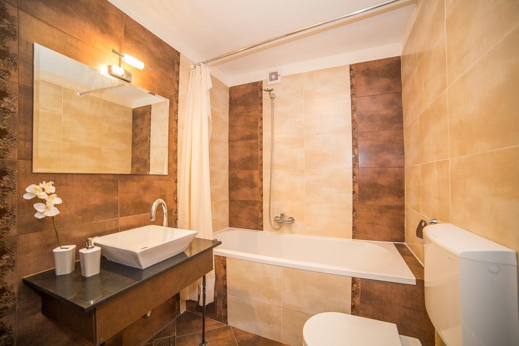 Apartments Maja Dugi Rat Luaran gambar